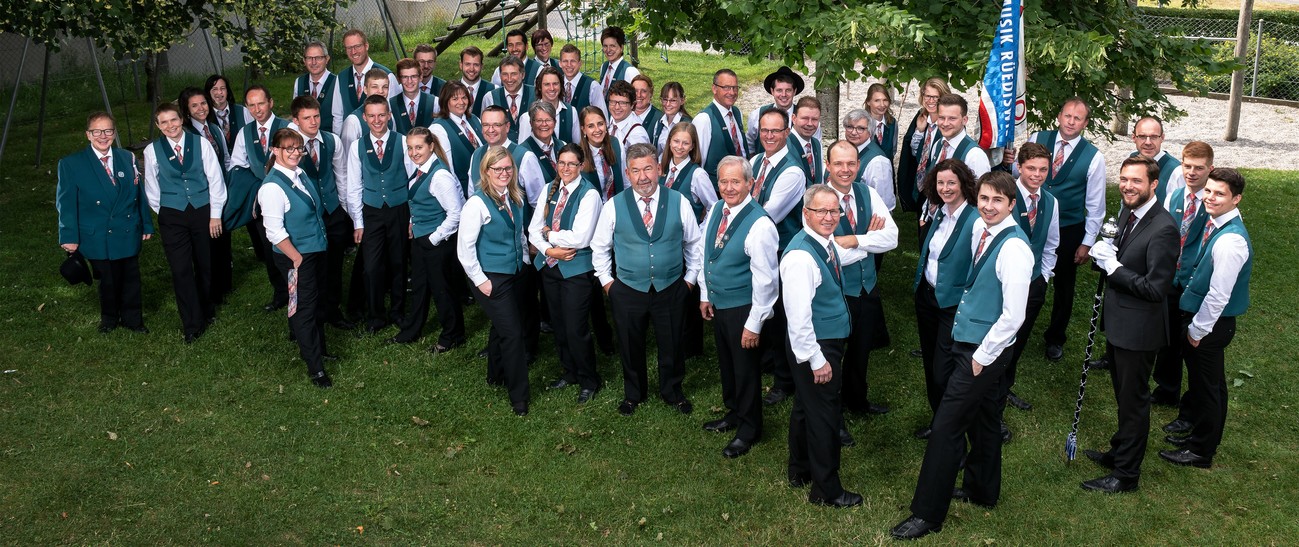 Vereinsfoto der Ortsmusik Rüediswil 2018