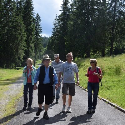 OMR wandert, der Bus fährt alleine ans Ziel