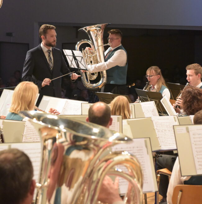 Jahreskonzert 2019 Lionel Emmenegger begeistert das Publikum