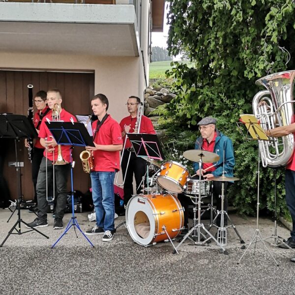 Ständli Tour der Ortsmusik Rüediswil