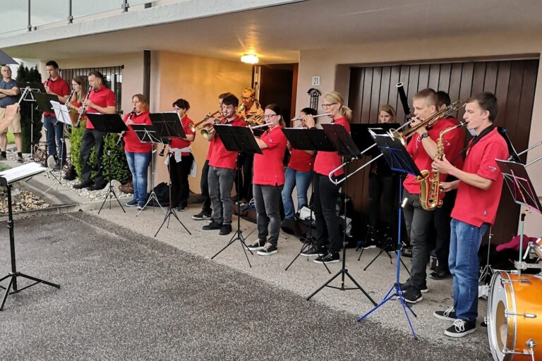 Ständli Tour der Ortsmusik Rüediswil