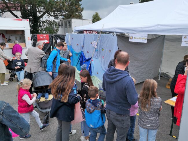 Fischen bei der Spielgruppe an der Kilbi Rüediswil