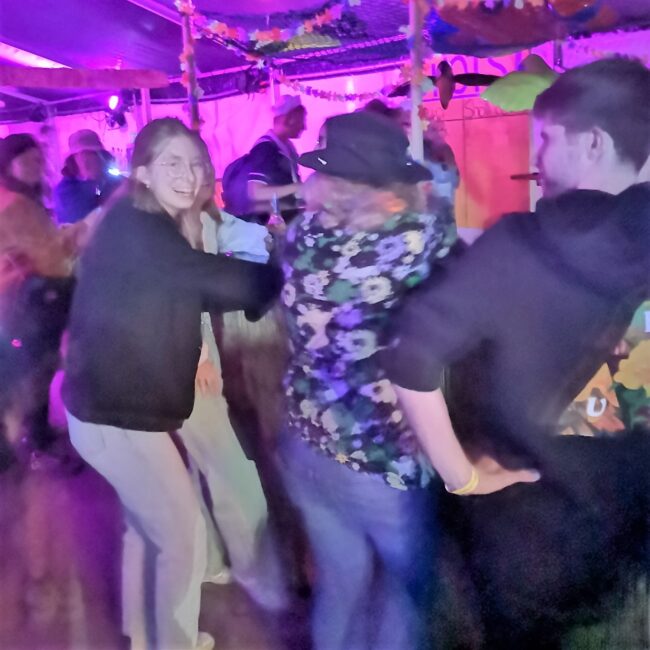 Fröhliche Stimmung am Bar Gaudi