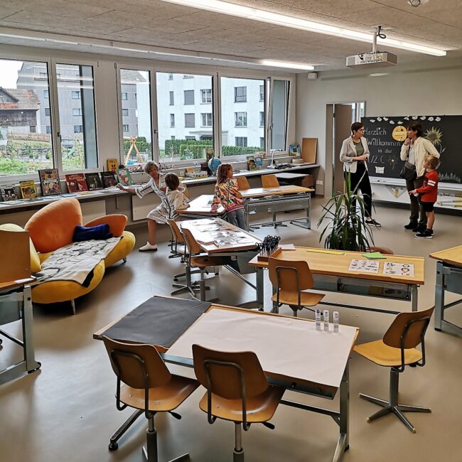 Freundliche neue Schulzimmer
