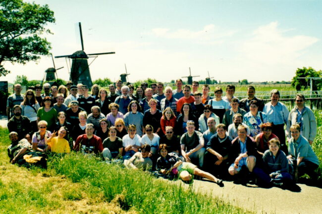 Im Jahr 2001 reiste die Ortsmusik Rüediswil zum befreundeten Musikverein Amicicia in den Hout (NL).