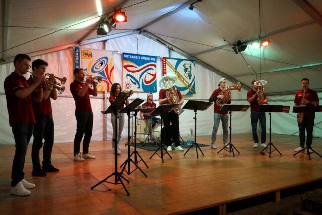 Am 22. Juni 2024 fand in Ruswil auf dem Märtplatz das zweite Blasmusik OpenAir statt. Multiphonics machen den Abschluss