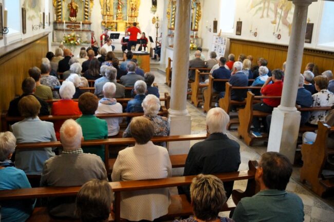 Über 80 Personen verfolgten den Kilbigottesdienst in der Kapelle Rüediswil