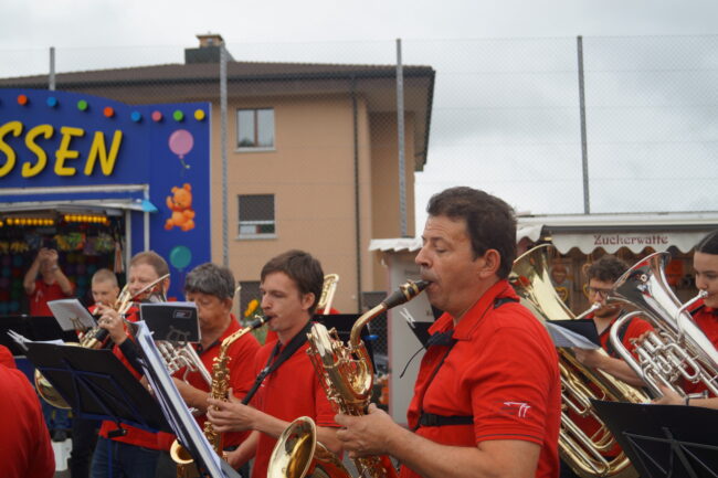 Gelungener Auftritt der Ortsmusik an der Kilbi Rüediswil