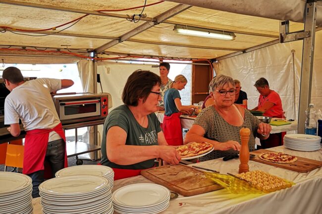 Pizzaplausch am Fürobier an der Chilbi Rüediswil 2024