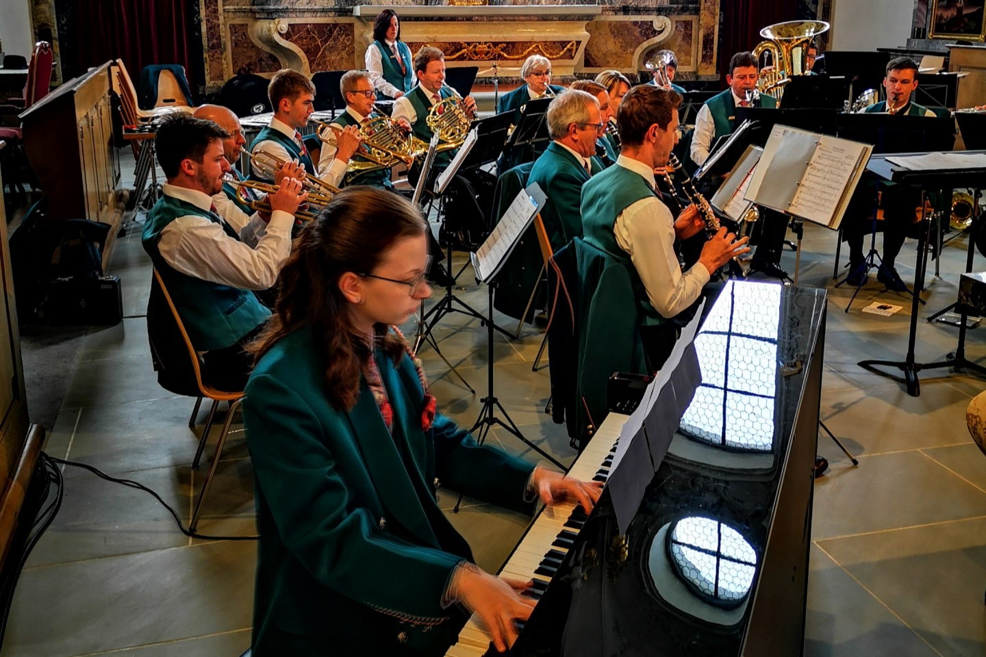 Am Sonntag, 13. April 2025, umrahmte eine Formation der Ortsmusik Rüediswil unter der Leitung von Patrick Hummel die Messe zum Palmsonntag in der Kirche Ruswil