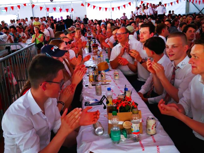 Die Ortsmusik Rüediswil an der Rangverkündigung am Musigfäscht Soorsi 2025