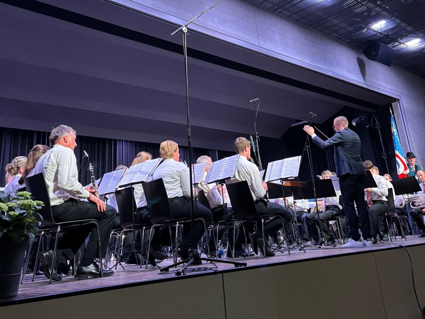 Musikfest Sursee 2025 Auftritt der Ortsmusik Rüediswil unter der Leitung von Patrick Hummel.